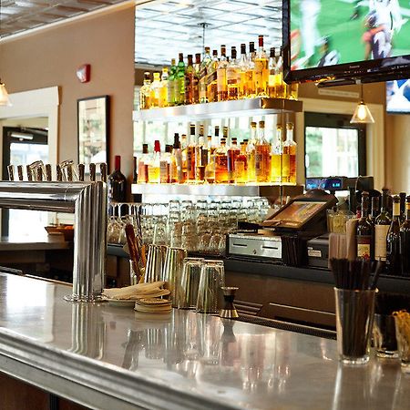 Calistoga Inn Restaurant And Brewery Bagian luar foto